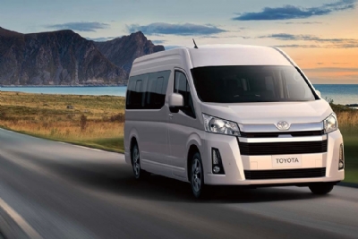 TOYOTA HIACE