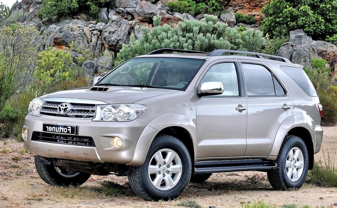TOYOTA   FORTUNER