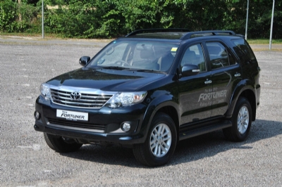 TOYOTA   FORTUNER