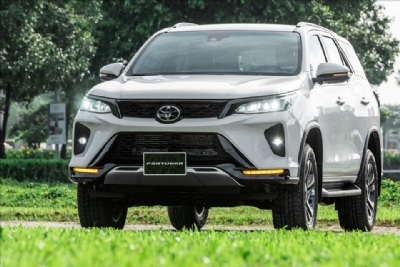 TOYOTA   FORTUNER