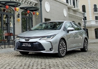 TOYOTA ALTIS