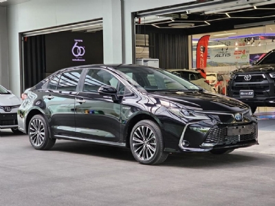 TOYOTA  ALTIS