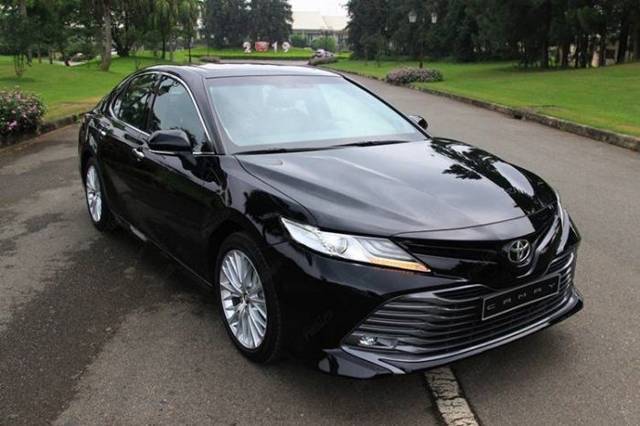  TOYOTA  CAMRY