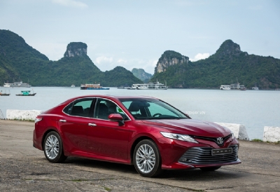  TOYOTA  CAMRY