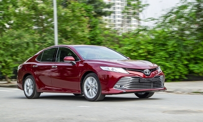  TOYOTA  CAMRY