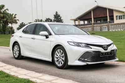  TOYOTA  CAMRY