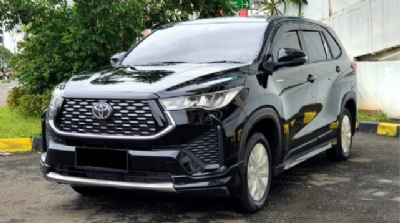 TOYOTA   INNOVA