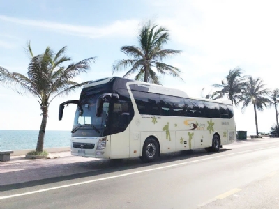 HYUNDAI UNIVERSE