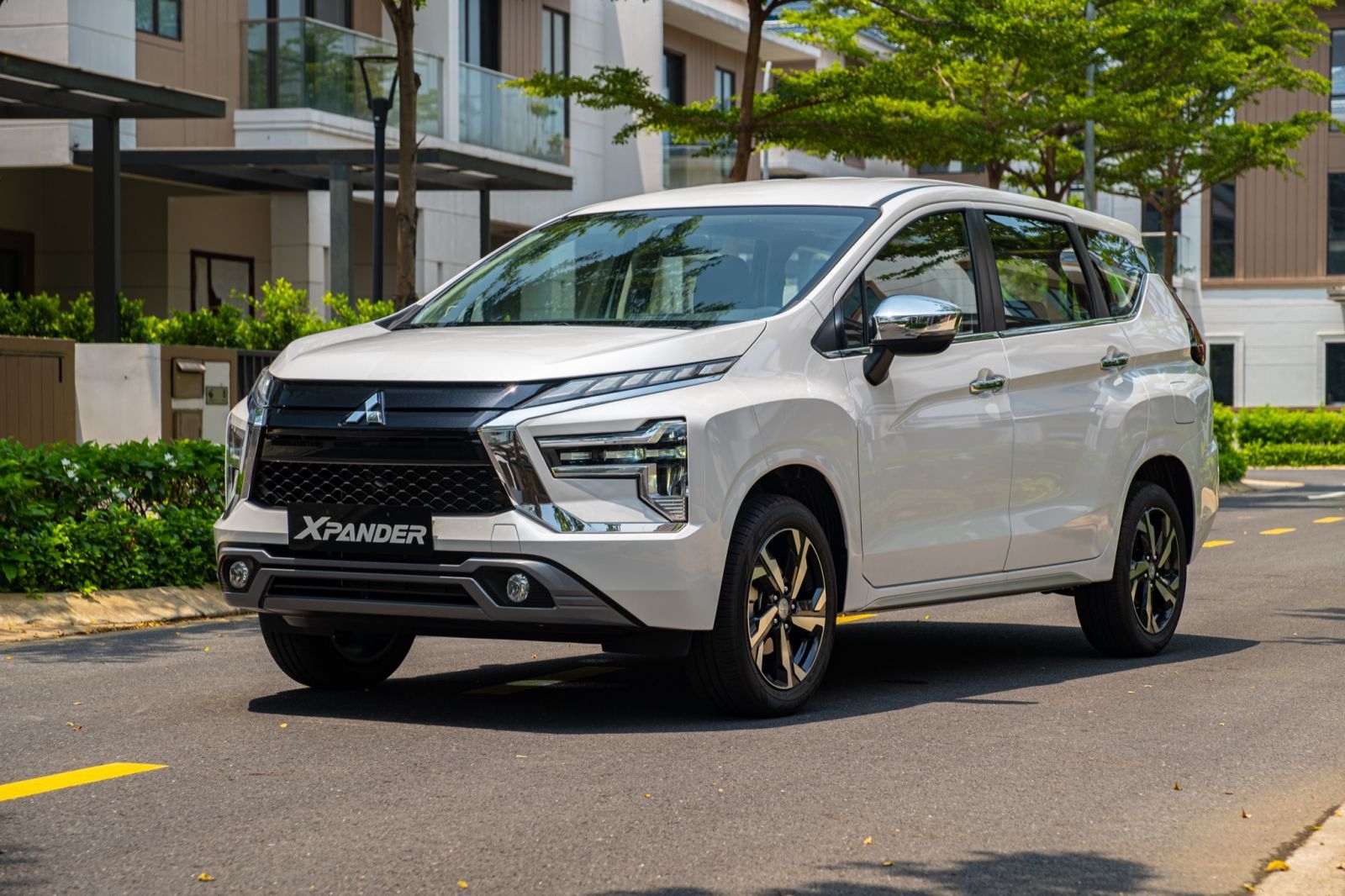 MITSUBISHI  XPANDER